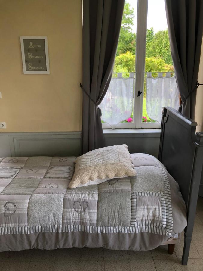 Chambre D'Hotes Romance Saint-Jean-les-Deux-Jumeaux Экстерьер фото